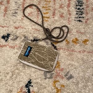 Kavu wallet/cross body